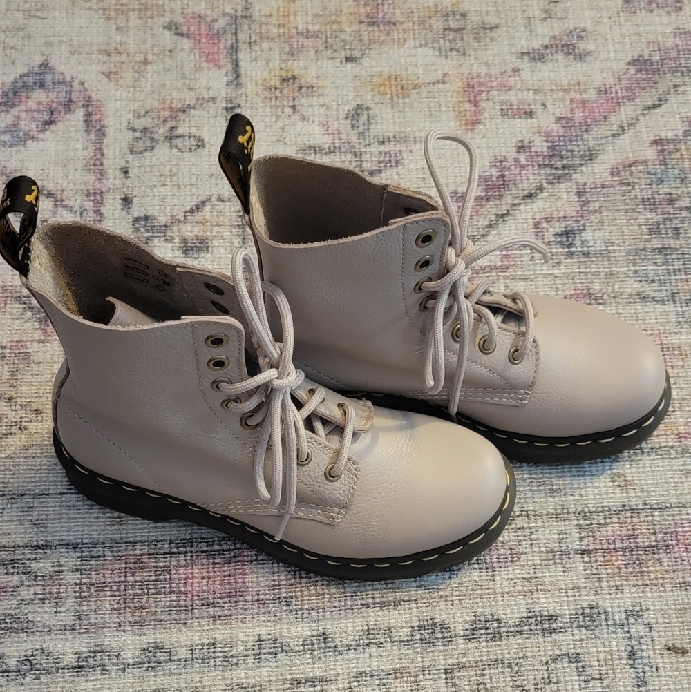 Dr. Martens Boots Size US 6 Youth Or WOMENS 6/7--Light Gray/ Greige